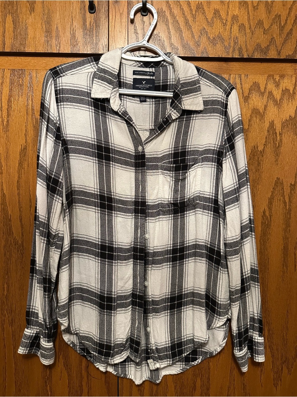 American Eagle Outfitters women’s Black & White Plaid Button-Up Shirt